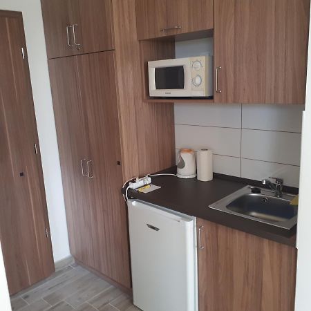 M47 Vendeghaz-Airport Hotel Debrecen Bagian luar foto