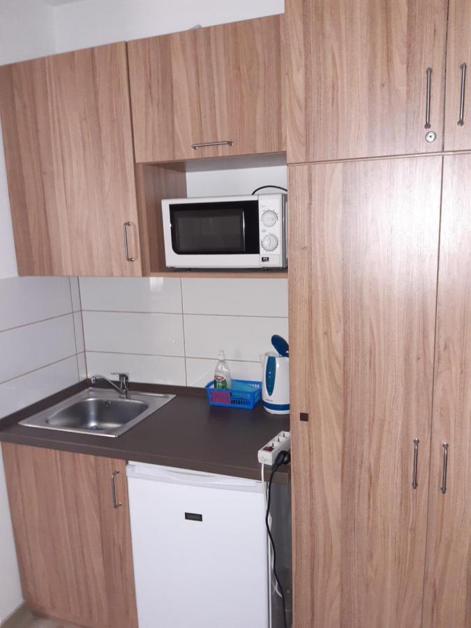 M47 Vendeghaz-Airport Hotel Debrecen Bagian luar foto