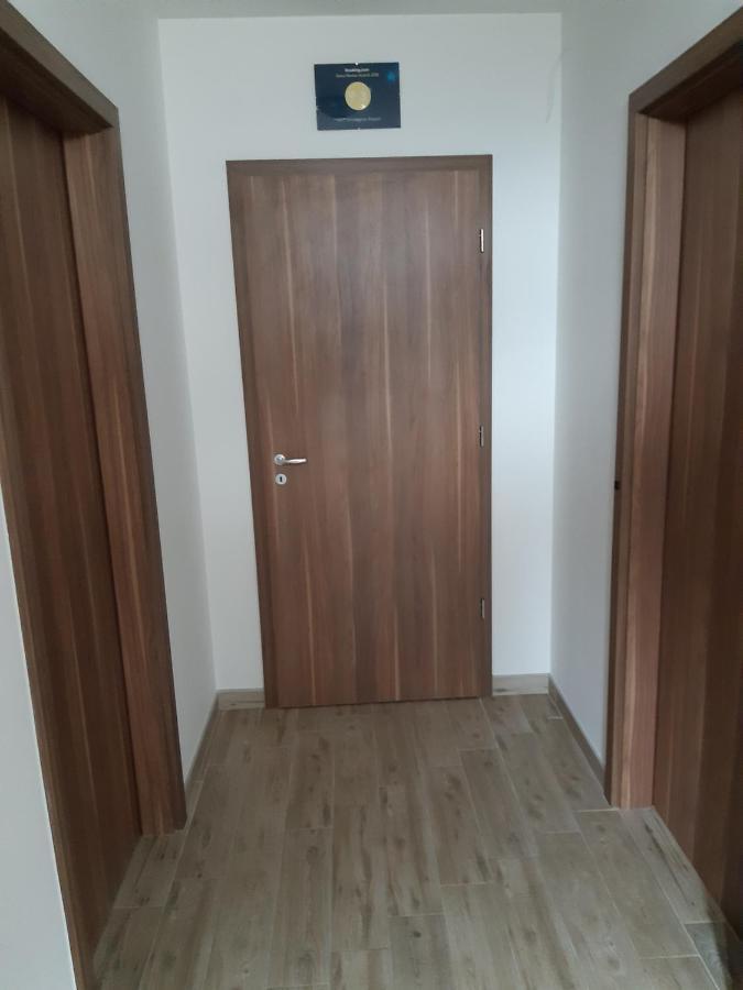 M47 Vendeghaz-Airport Hotel Debrecen Bagian luar foto