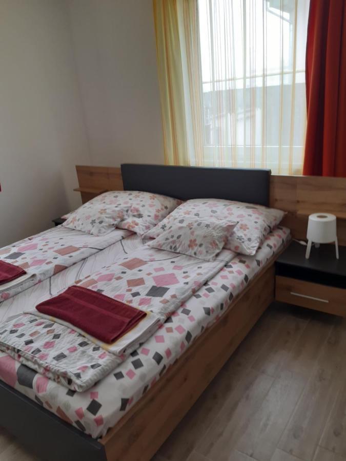 M47 Vendeghaz-Airport Hotel Debrecen Bagian luar foto