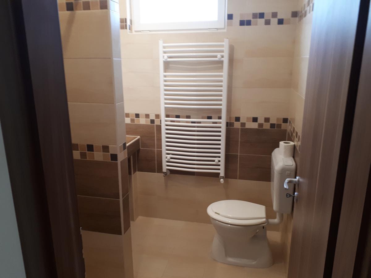 M47 Vendeghaz-Airport Hotel Debrecen Bagian luar foto
